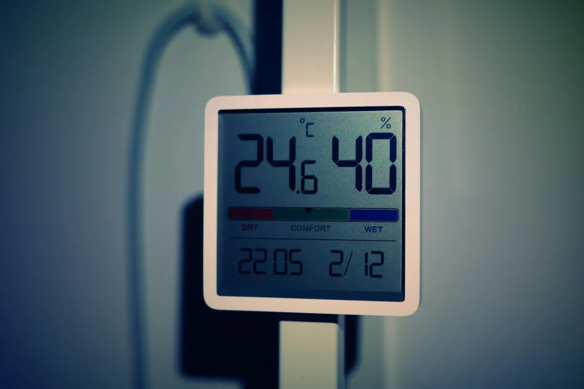 Slimme thermostaat voorverwarmen goedkope uren nacht: